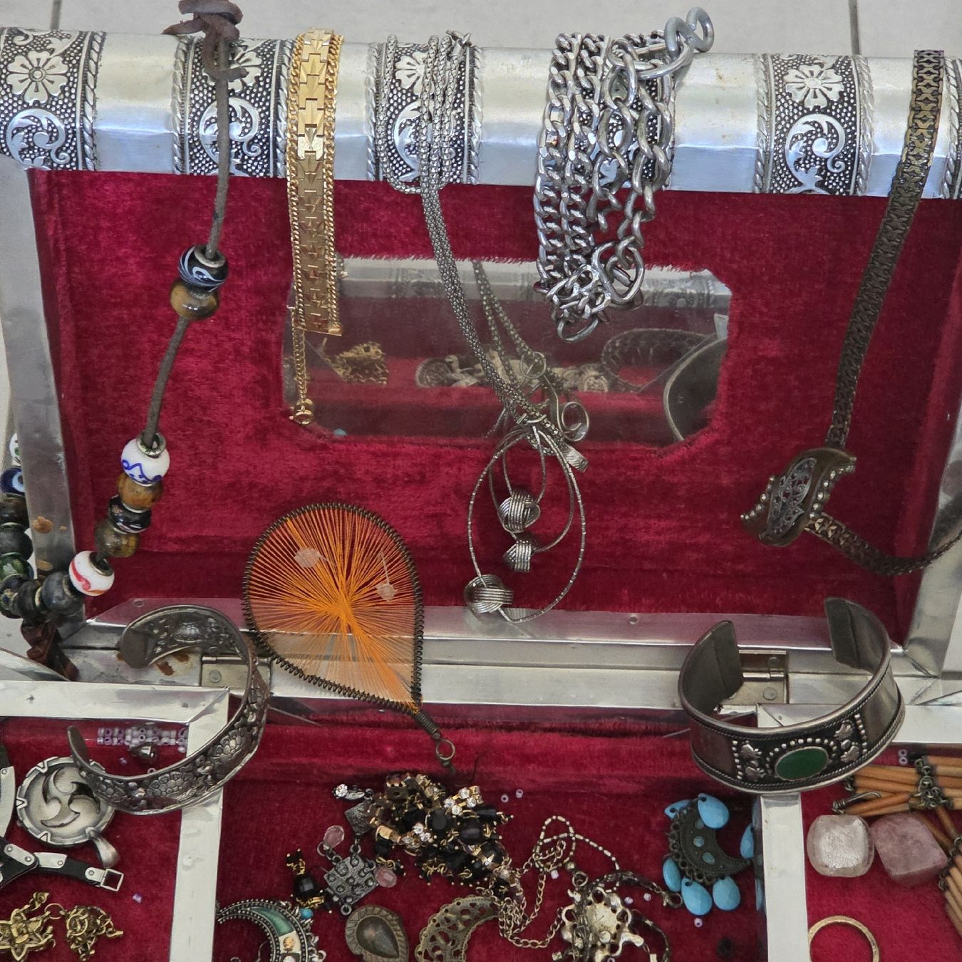Altri gioielli: Schmuck Lot Schatztruhe Schrankfund.. – Usato da Stans venduto da Ducati16 7