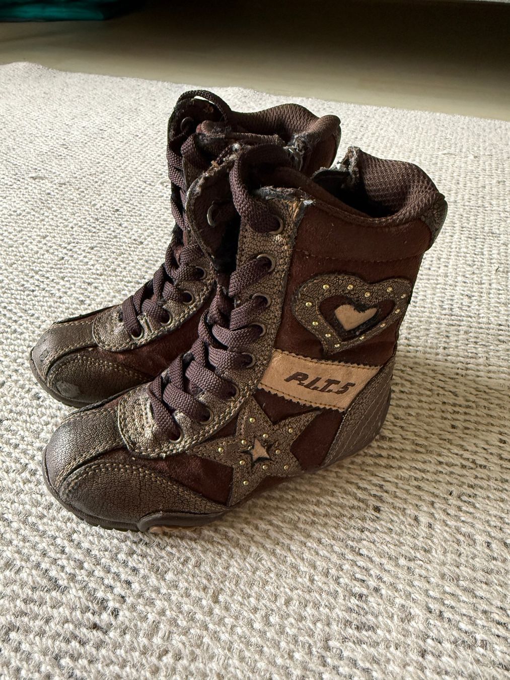 Scarpe per ragazzi: Winterstiefel Gr. 25 – Usato da Wil SG venduto da stonechat