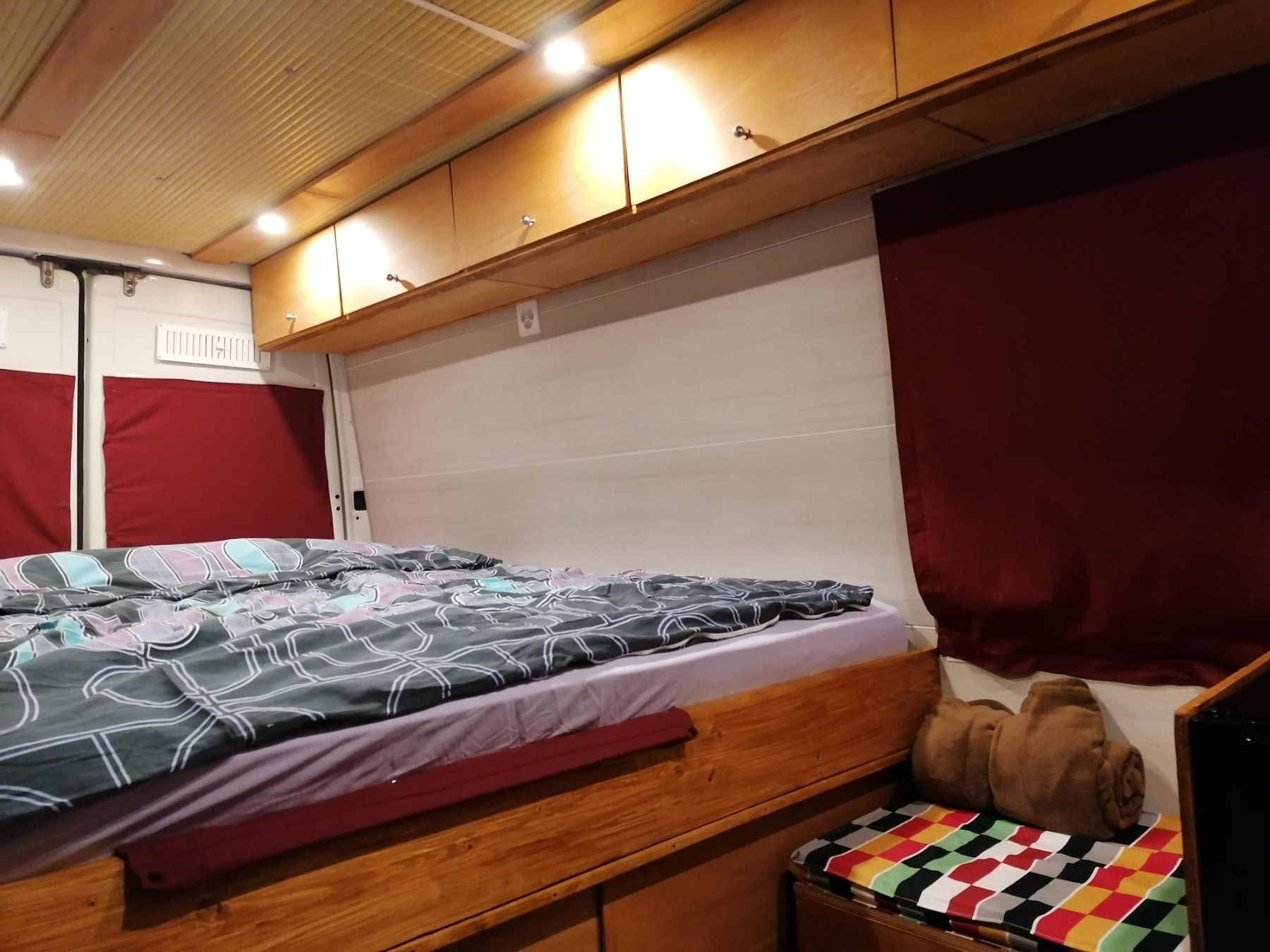 Mercedes-Benz Camping Fahrzeuge: Mercedes Benz 214 Camper – Gebraucht aus Landquart von Monsch0