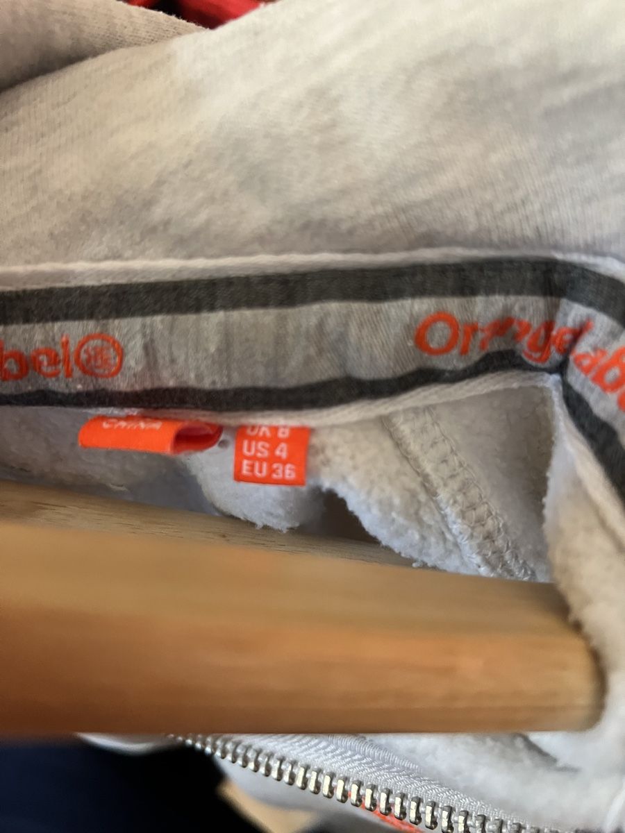 Superdry Giacche: Superdry Kapuzenjacke Gr.36, hellgrau, neuwertig – Usato da Scuol venduto da ricos81 3