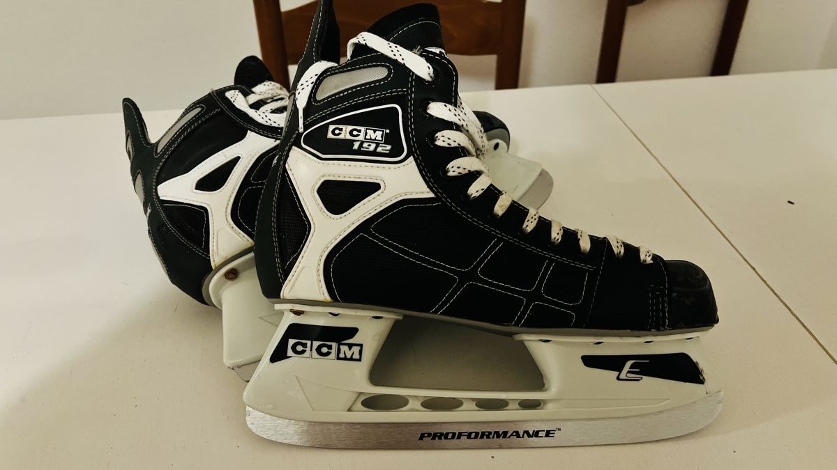 Ccm Pattini da ghiaccio: CCM 192 Performance(44size) – Usato da Basel venduto da Nikitan 1