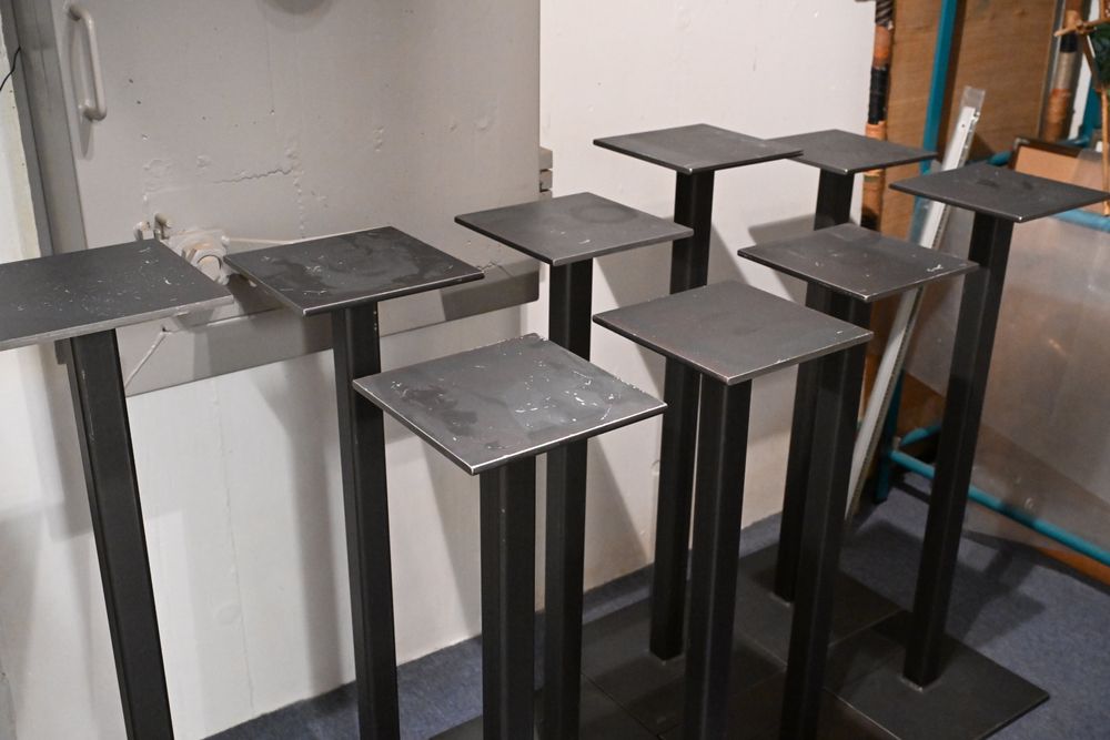 Design Metall Sockel Säulen Ständer Deko Podest Skulpt... (Gebraucht ...