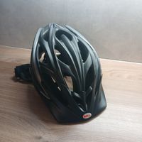 Neuwertiger Bell Fahrradhelm, schwarz, Grösse S/M!