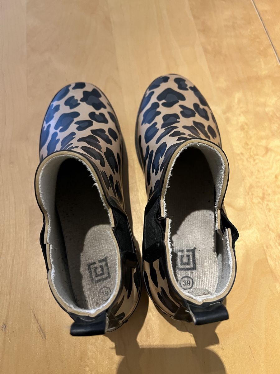 Scarpe da donna: Gummistiefel Gr. 39 – Usato da Zürich venduto da Rajkumari 2