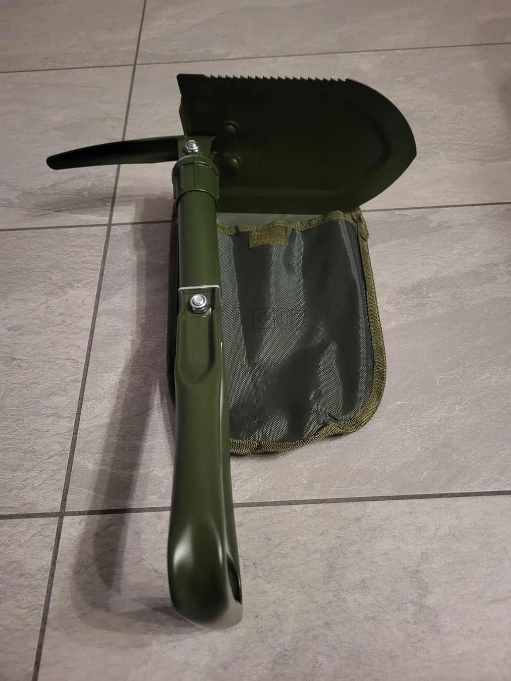 Schweizer Armee Alle Werkzeuge: Original Klappspaten 07 Swiss Army – Neu und originalverpackt aus Tenero von Poker80 3