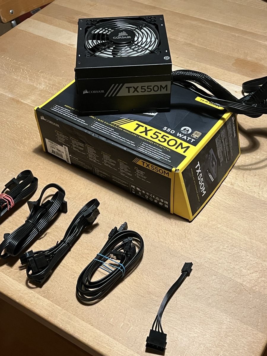 Corsair Componenti elettronici: Netzteil Corsair TX550M – Usato da Zürich venduto da EliasBurkhalter