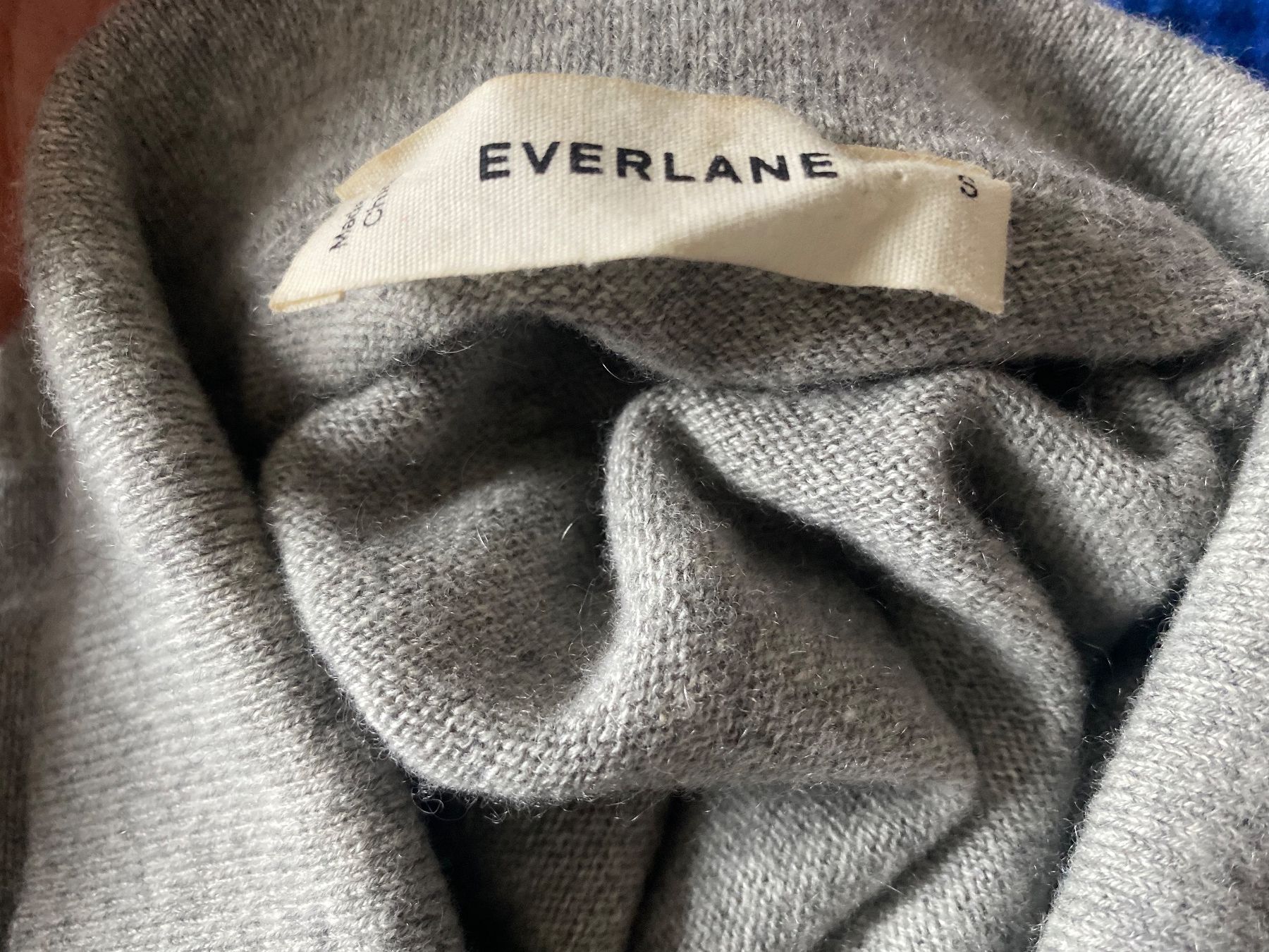 Maglioni & Felpe: Kaschmir Pullover grau von EVERLAINE – Usato da Zürich venduto da reg_gzn5 7