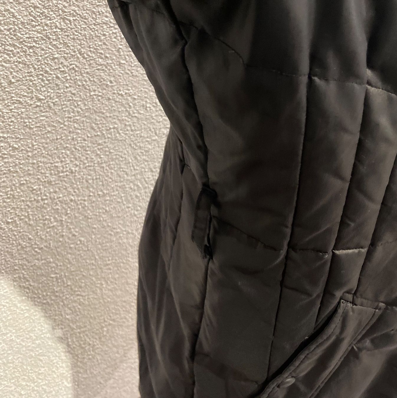 Esprit Giacche: Schwarze Esprit Winterjacke Grösse 42 – Usato da Ermatingen venduto da Speiki2 8