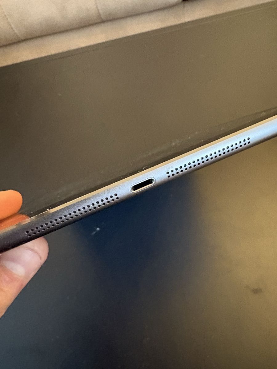 Apple Tablet PC: Ipad Air A1474 – Gebraucht aus Richterswil von philphilipp 2