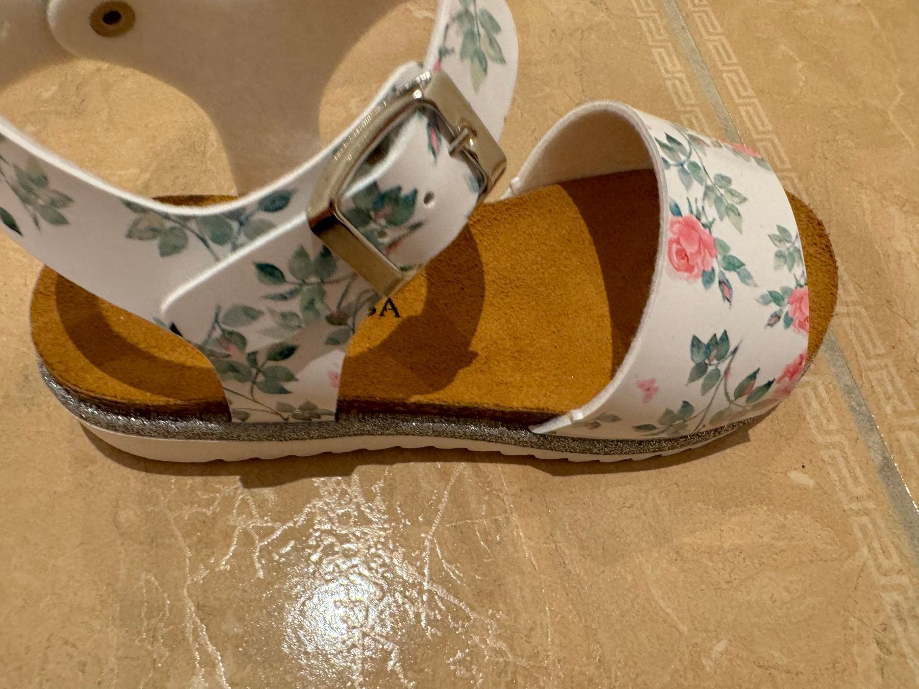 Monnalisa Schuhe für Mädchen: Monnalisa neue Sandalen, 29 – Neu und originalverpackt aus Klingnau von Markus14 4