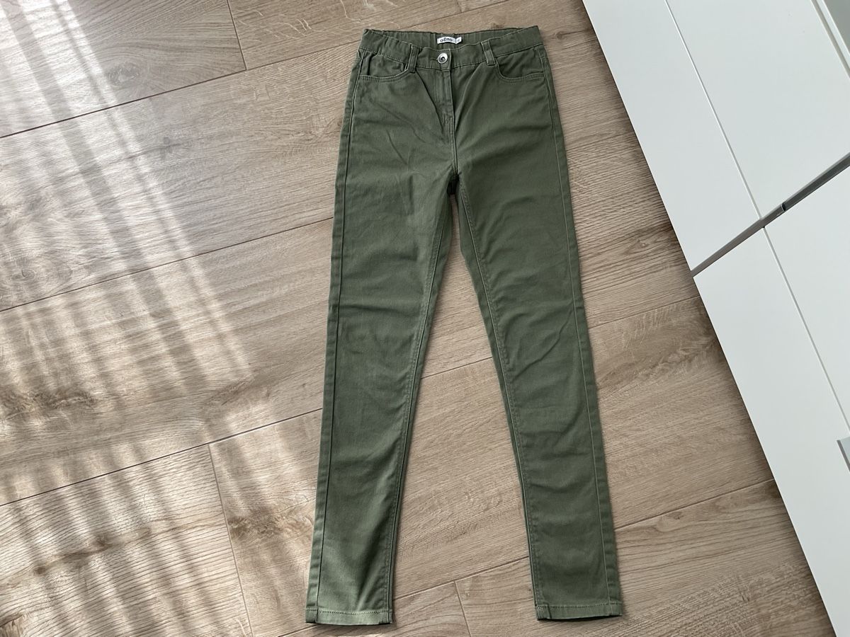 Pantaloni: Jeans Mädchen Gemo Gr.152  – Nuovo (secondo la descrizione) da Pfäffikon ZH venduto da Ben0707