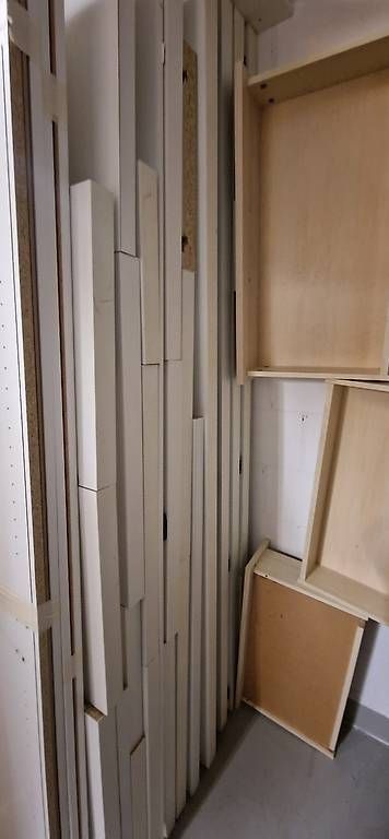 Alle Werkzeuge: Spannplatte weiss – Gebraucht aus Amriswil von walse66