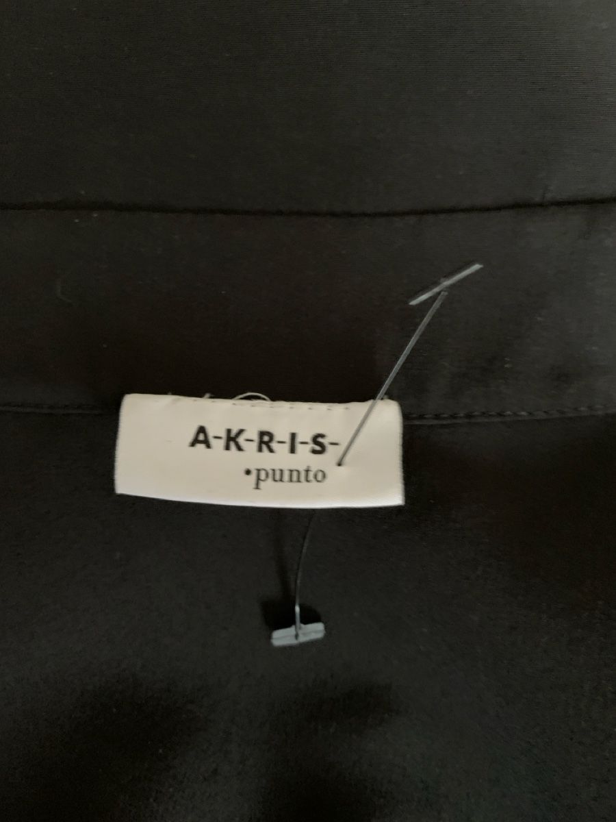 Akris Camicette: AKRIS: Exklusive Schwarze Seidenbluse mit Cutout, 36 – Nuovo (secondo la descrizione) da Luzern venduto da paulablue 6