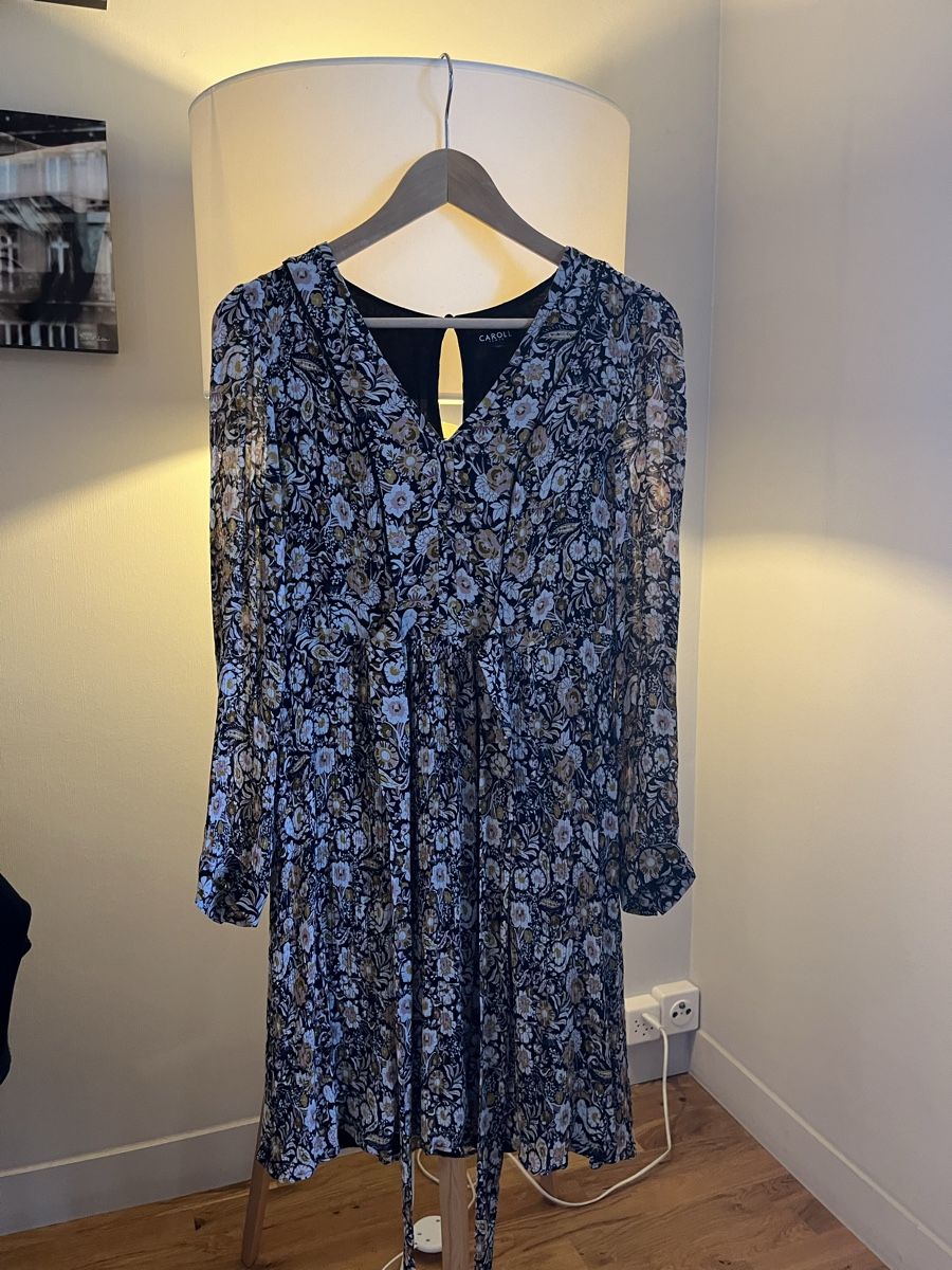 Caroll Vestiti: Robe à fleurs Caroll – Usato da Choulex venduto da cla_wkw2