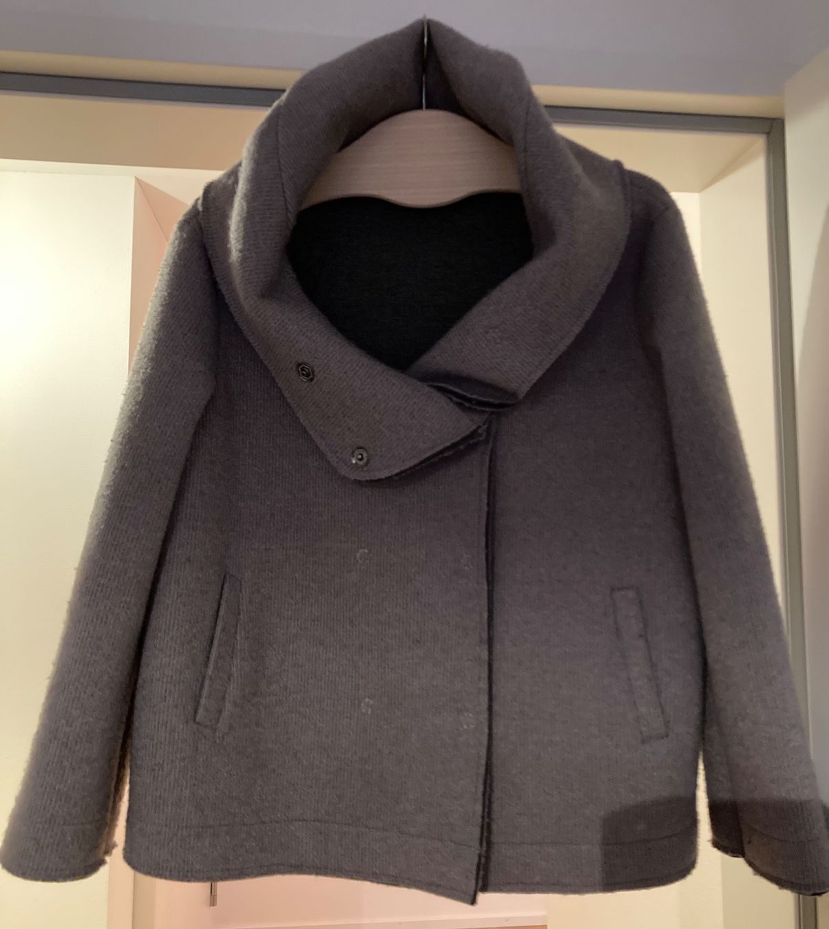 Giacche: Jacke, Farbe taupe, Einheitsgrösse – Usato da Neuenhof venduto da fiore011