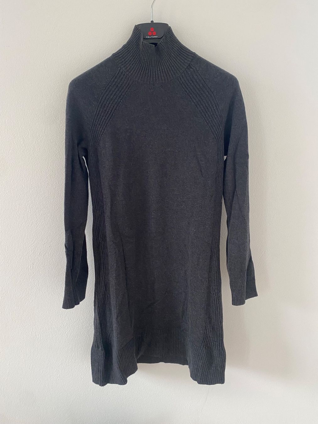 Lululemon Kleider: Kleid, Keep it Cozy, Lululemon, Grösse 6 (36, S) – Gebraucht aus Bern von L.I.A.
