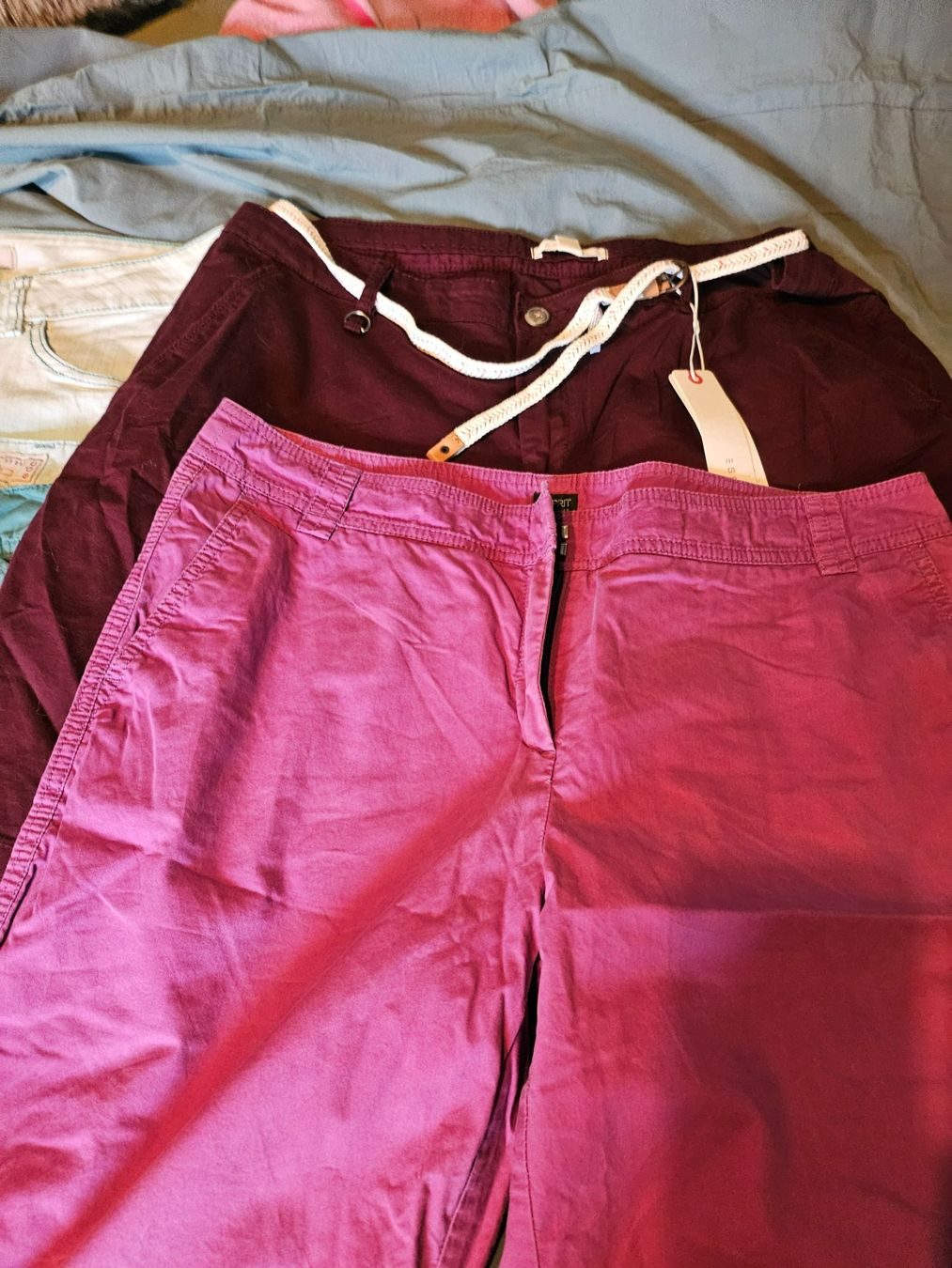 Esprit Hosen: 4 Esprit Sommerhosen XL – Gebraucht aus Triesen von Teddyeddy 2