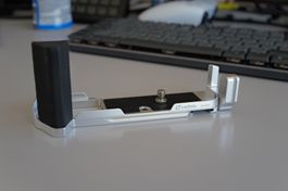 Leofoto L-Halterung LPO-OM-3 für OM-System OM-3