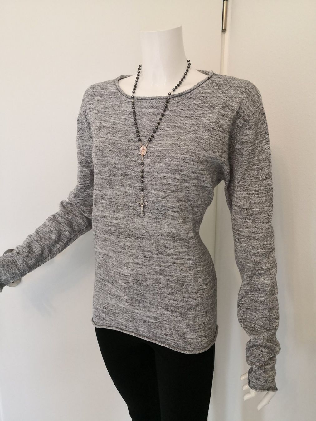 H&M Maglioni & Felpe: 🤩H&M STRICK-PULLOVER GRAU – Usato da Olten venduto da Naja-Twins-Twins