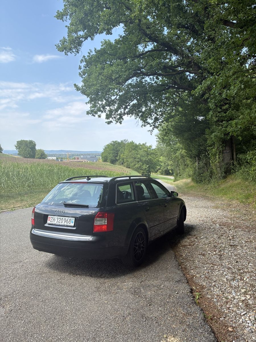 Audi Autos: Audi A4 – D'occasion à Adlikon par hug_p6f6 2