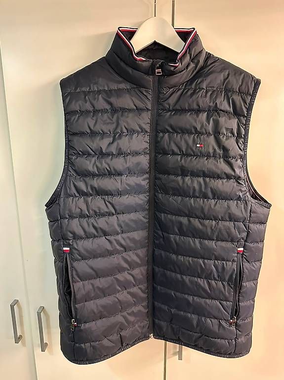 Tommy Hilfiger Gilets: Tommy Hilfiger Weste - Grösse L – D'occasion à Goldach par Fox_Man
