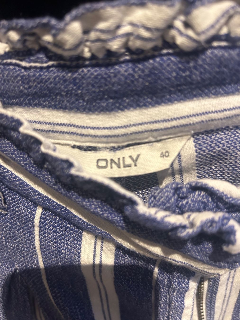 Pantaloni: Only pantalon – Usato da Val-d'Illiez venduto da Dombou 1