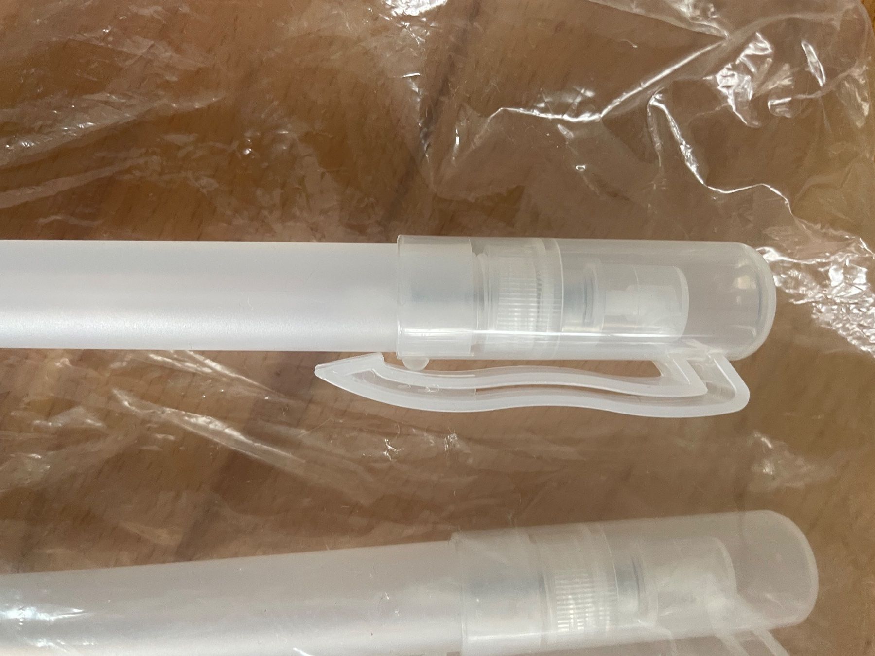 Contenitori & Simili: Spray Stift für kosmetika – Nuovo e nell'imballaggio originale da Biel/Bienne venduto da linette78 1