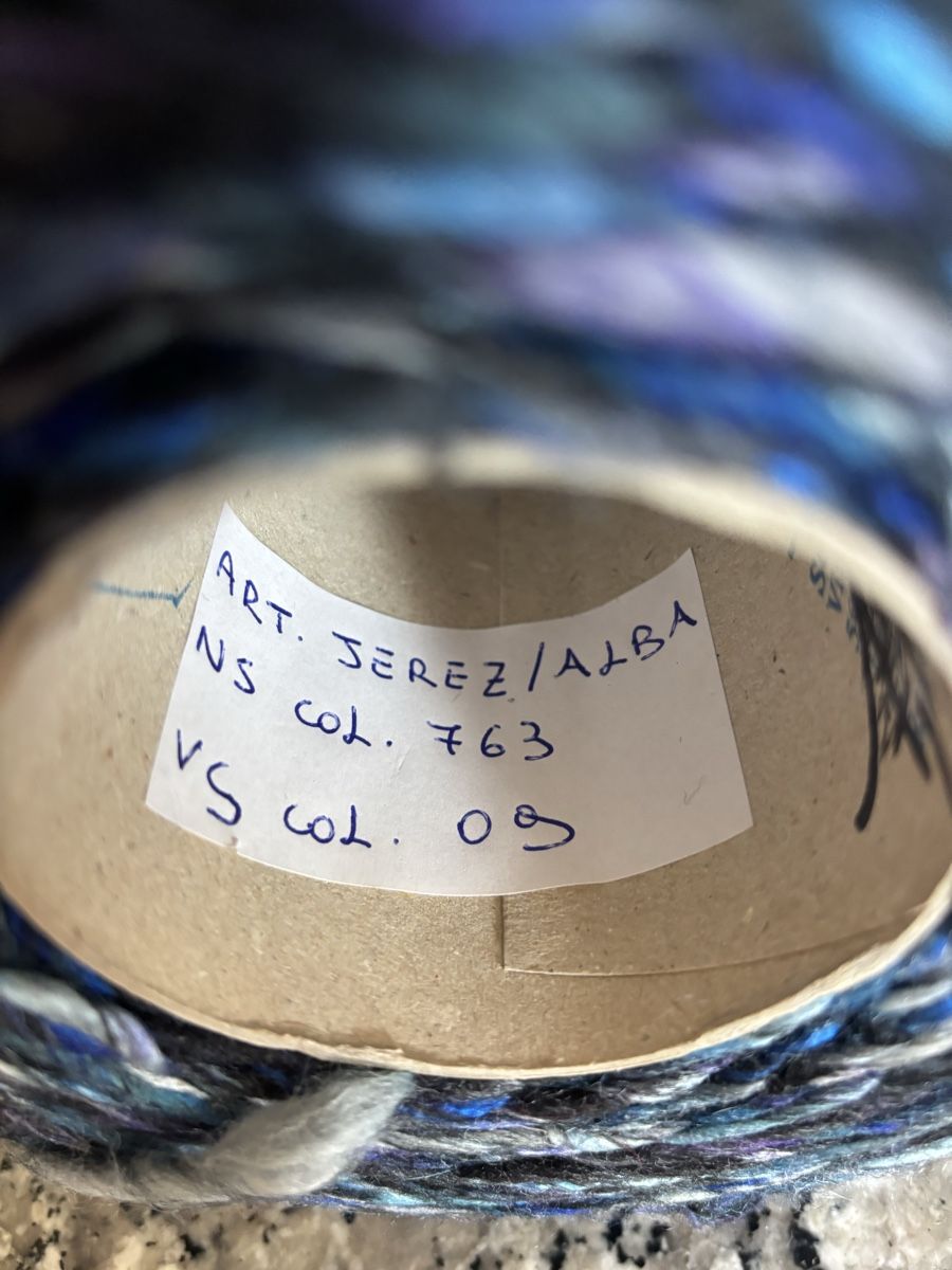 Laine: 1.2kg laine – Neuf (Voir description) à Randogne par BonnieG 2
