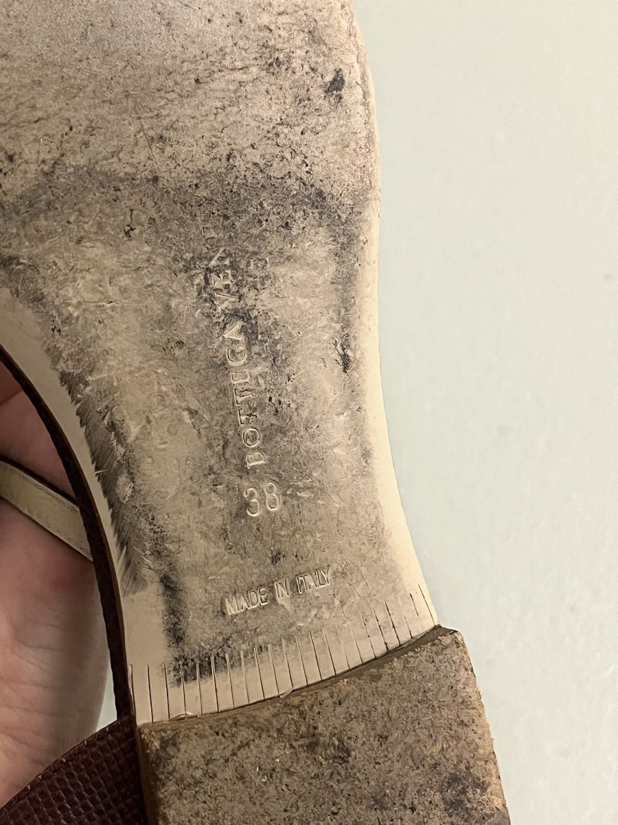Bottega Veneta Chaussures femmes: Bottega Veneta Python Sandals  – D'occasion à Pfäffikon SZ par Zitrone_100 3