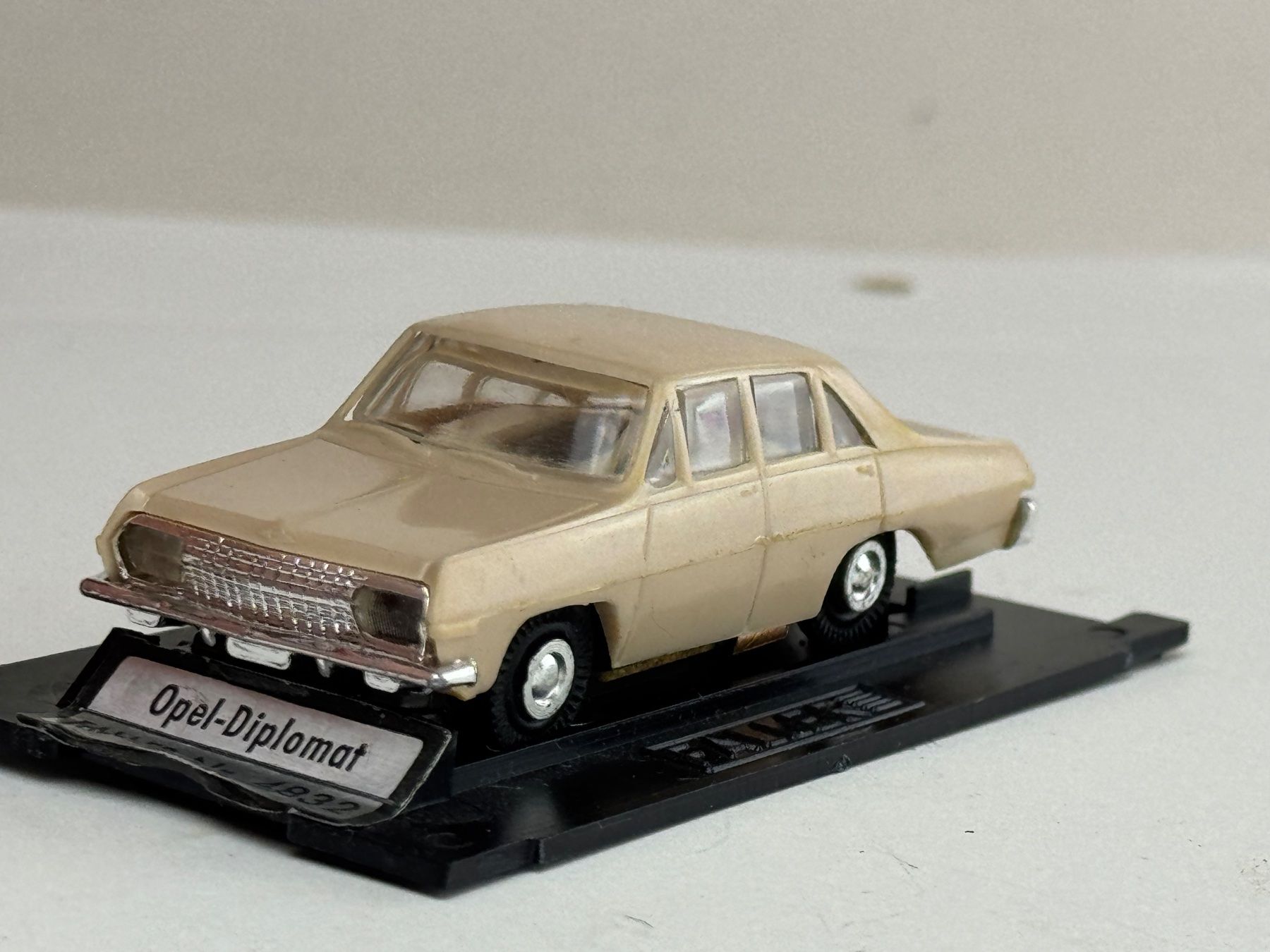 Faller Rennbahnen: GB5-  Faller AMS  Opel Diplomat beige – Gebraucht aus Elm von Wikmtz 3