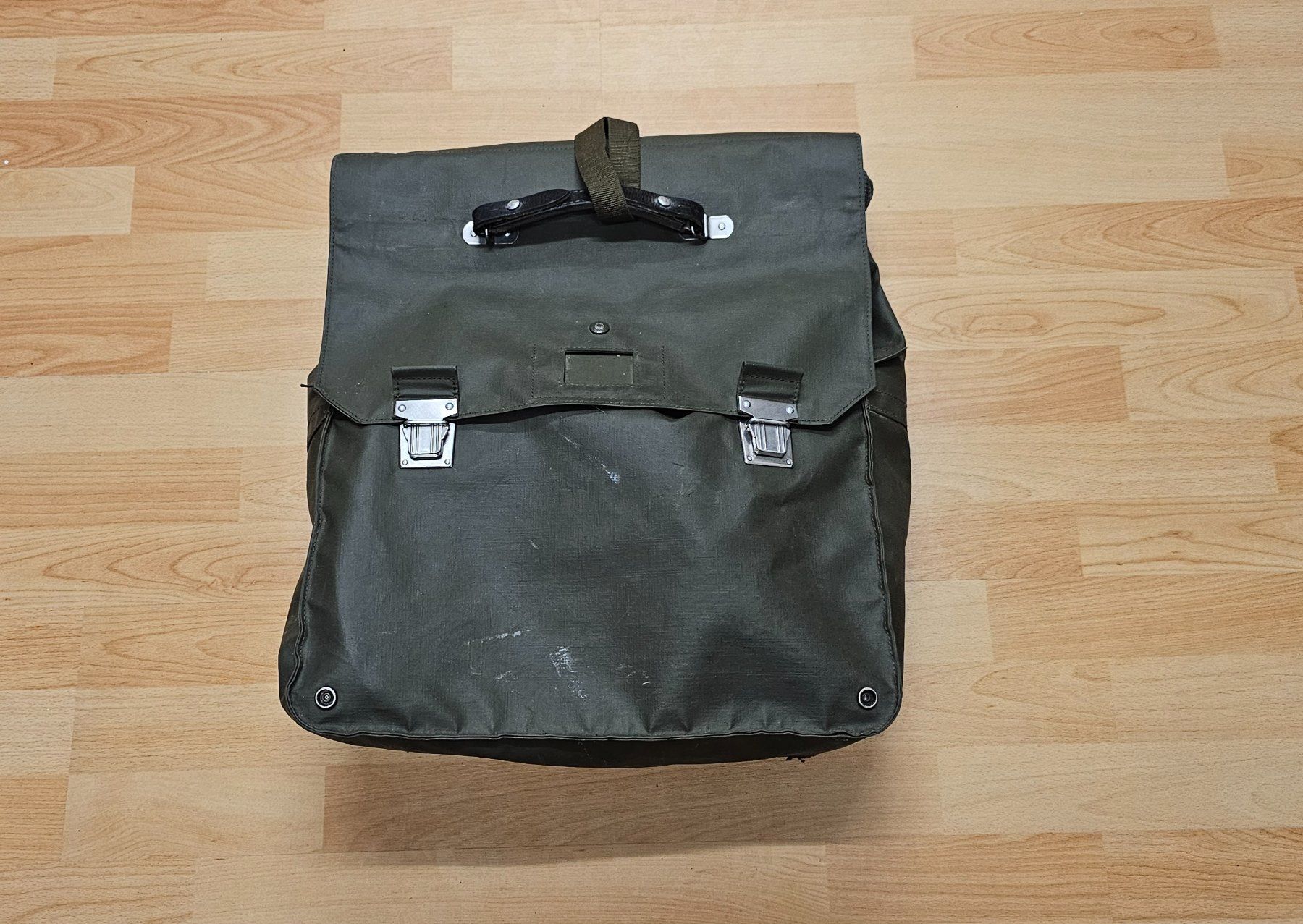 Aeronautica Militare Uniformi & Effetti personali: Militär Helm komplett. – Usato da Buchs SG venduto da nefi022 2