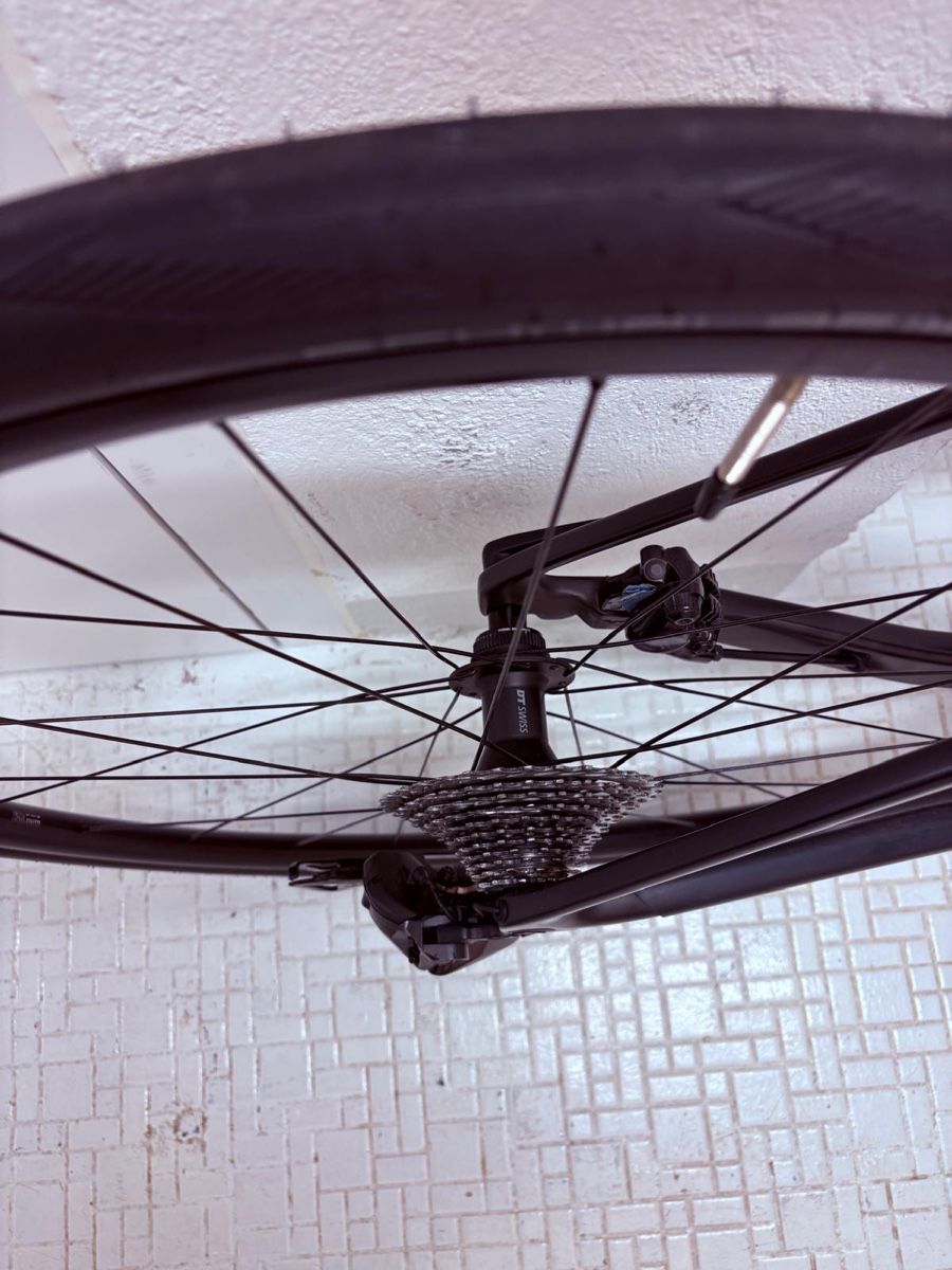 Canyon Velos: Canyon endurace CF 8 Di2 black medium 56cm – Gebraucht aus Zürich von gva_r9gs 2