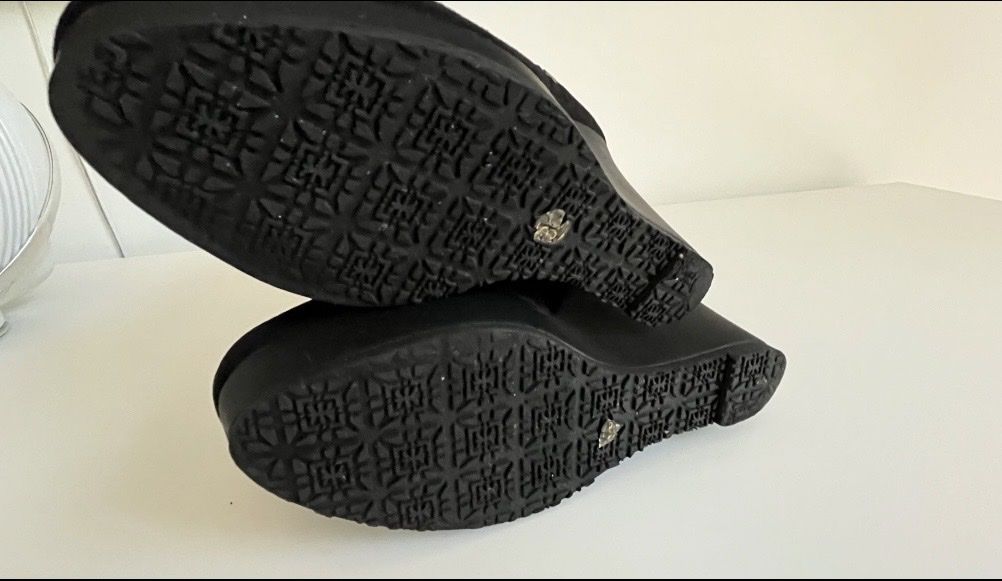 Scarpe da donna: Süße Winterschuhe mit Lammfell Gr.36 – Nuovo (secondo la descrizione) da Stäfa venduto da Exclusive0 7