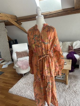 Maxikleid, Grösse L/40, Orange mit Muster!