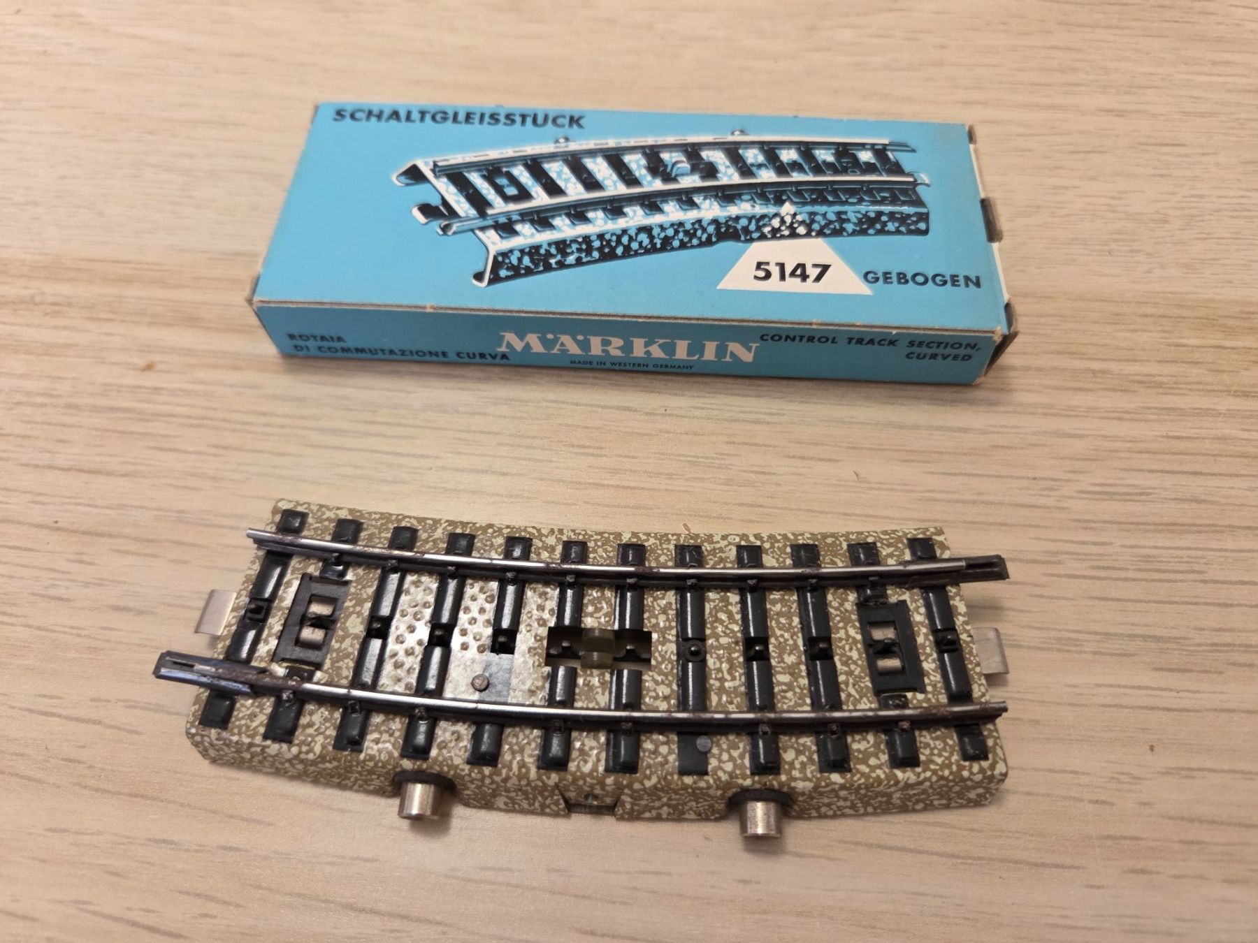 Märklin Modellini di ferrovie: Märklin 5147 Schaltgleis H0 – Usato da St-Aubin-Sauges venduto da Lo_Go