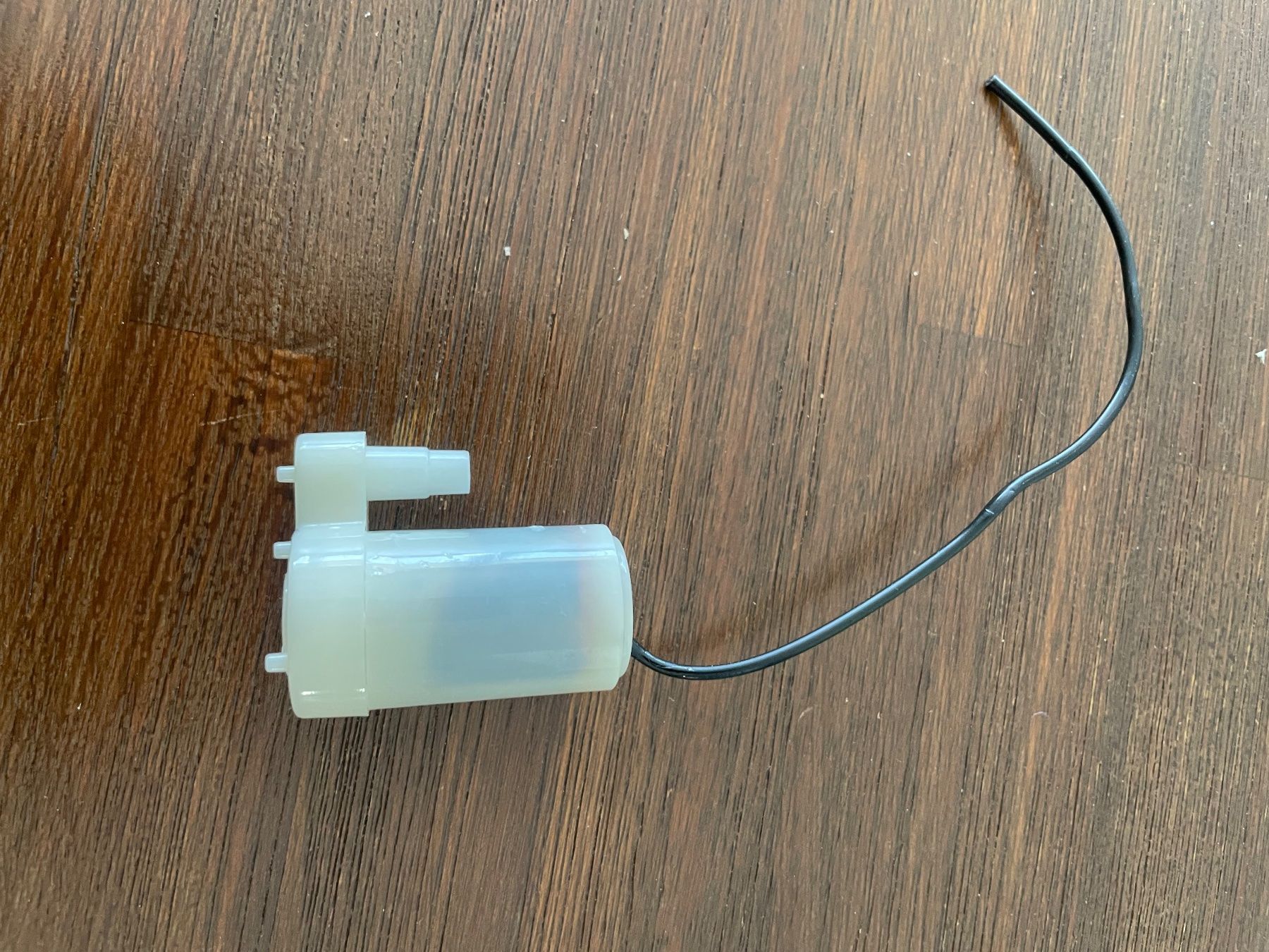 Pompe & Parti di ricambio: 6 petites pompes à eau verticale 3V – Usato da Fully venduto da Microbevi2012 1