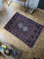 Orientteppich mit Muster dunkelrot