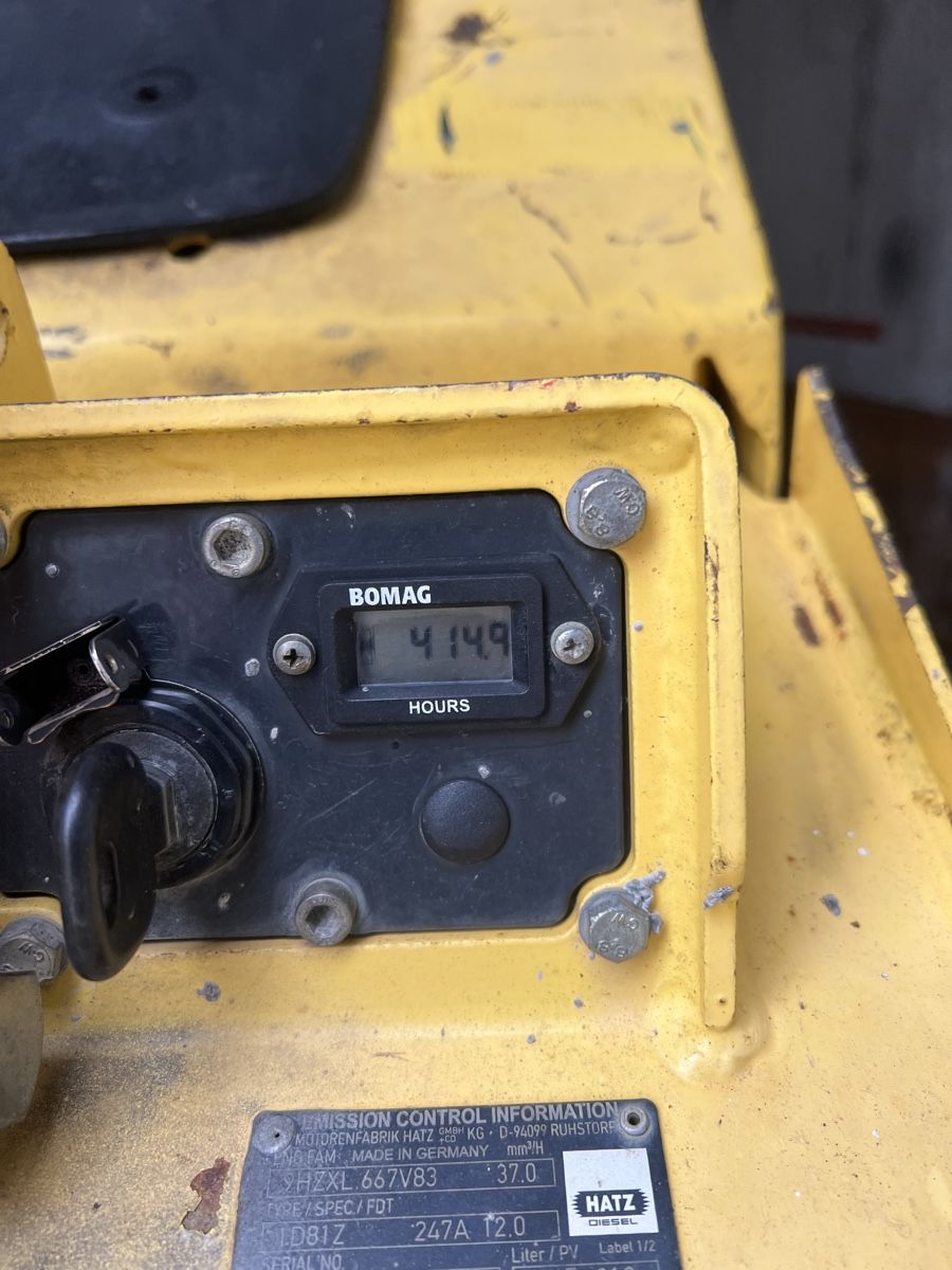 Bomag Tutte le macchine: Bomag Wibroplate  – Usato da Studen BE venduto da wacek01 2