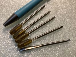 5 Stück HSS M4 Maschinen Gewindebohrer, von ESO Swiss