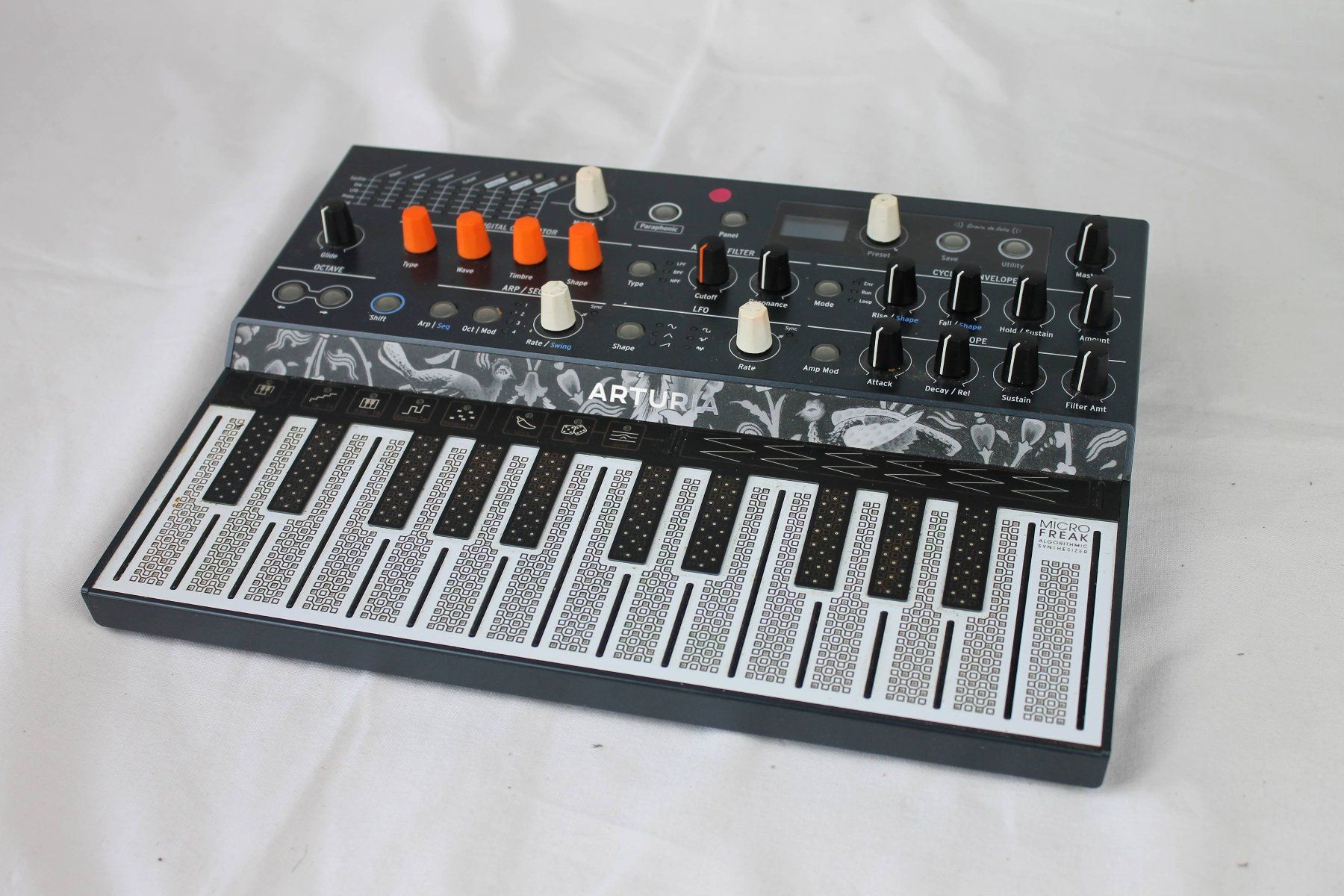 Arturia Strumenti musicali: Arturia Microfreak Synthesizer – Usato da Reinach BL venduto da bk_brockireinach
