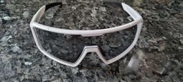 Weisse Sportbrille - selbsttönend,neu.