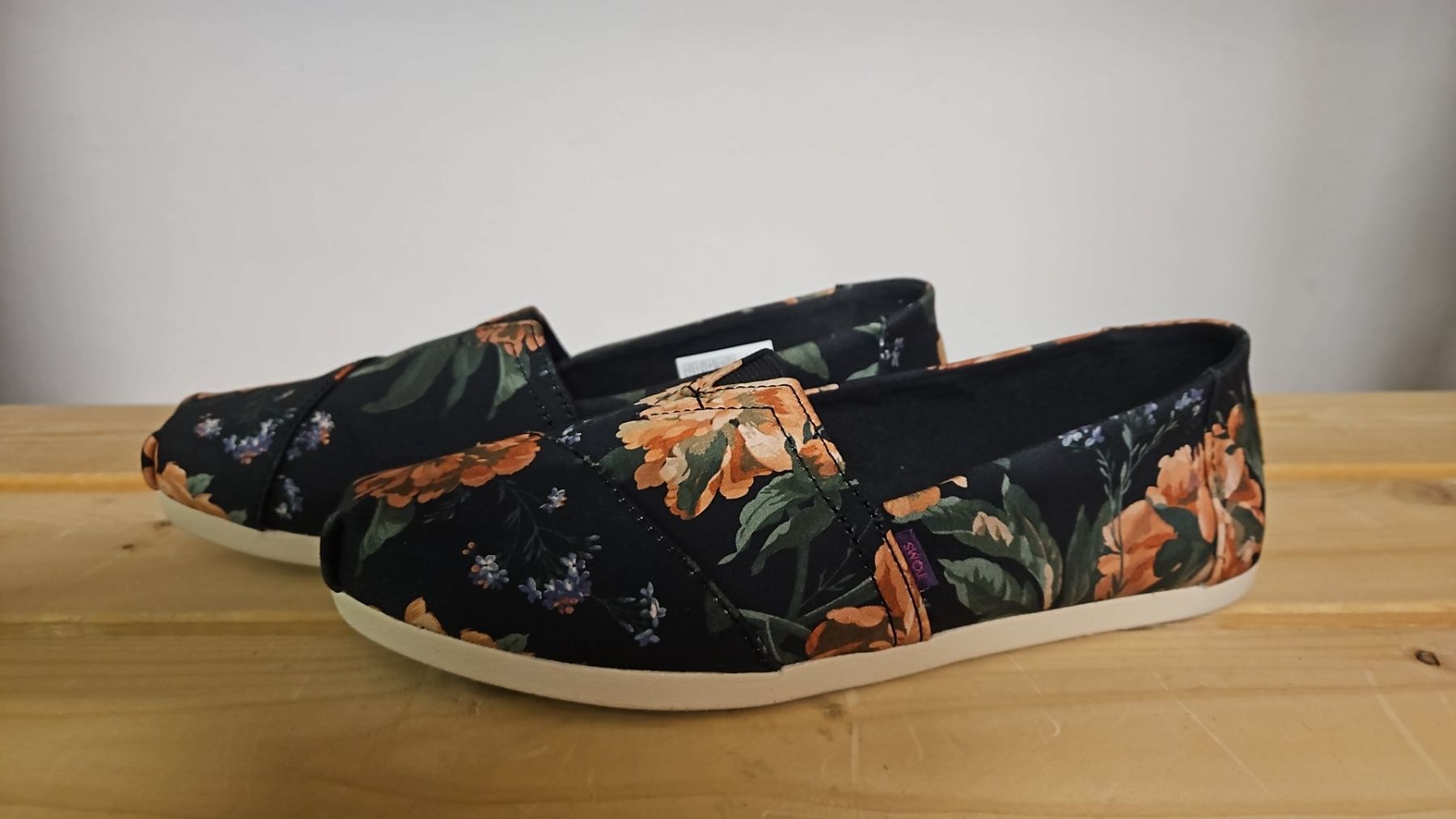 Toms Scarpe da donna: TOMS – Nuovo (secondo la descrizione) da Brunnen venduto da Wrango