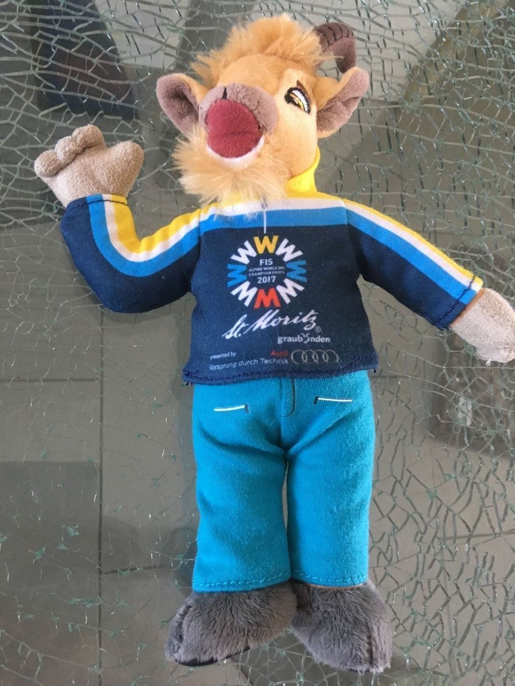 Bambole: Championslige Mascottchen 2017 FIS – Nuovo (secondo la descrizione) da Oftringen venduto da andrax
