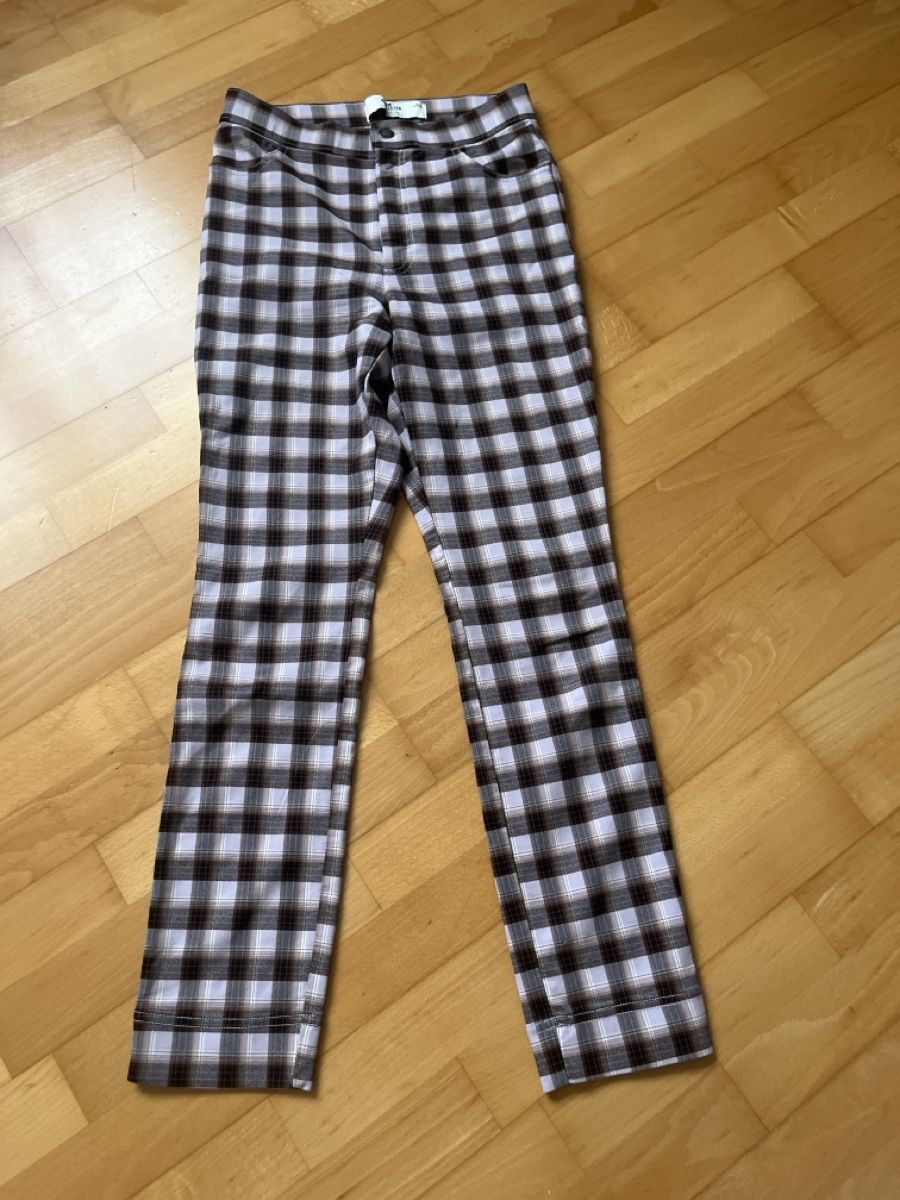 Hollister Pantaloni: Hollister Jeggings – Usato da Bülach venduto da SharonP01