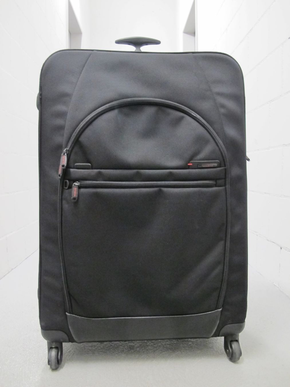 Samsonite Valigie: Samsonite, grosser Rollkoffer, 30 kg – Usato da Reinach BL venduto da breidarlon728 1