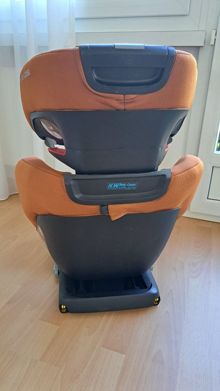 Maxi-Cosi Auto-Kindersitze: Maxi Cosi Rodifix Kinderautositz – Gebraucht aus Azmoos von MartinaK01 2