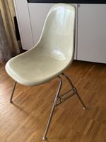 Chaise Herman Miller Eames fibre verre état usagé