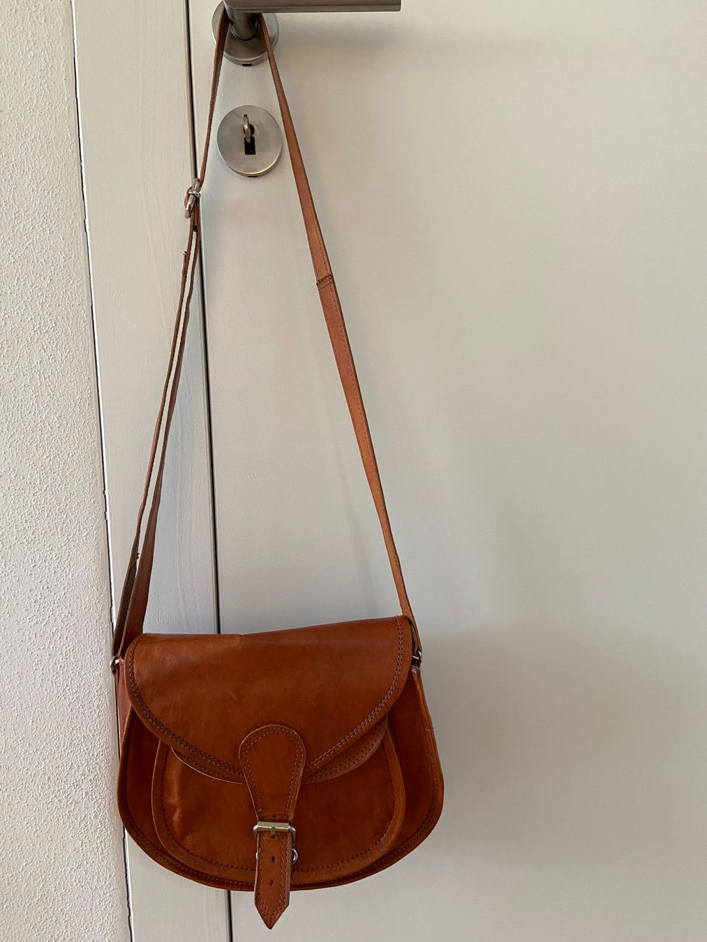 Taschen für Damen: Gusti Ledertasche – Gebraucht aus Murten von emma7007