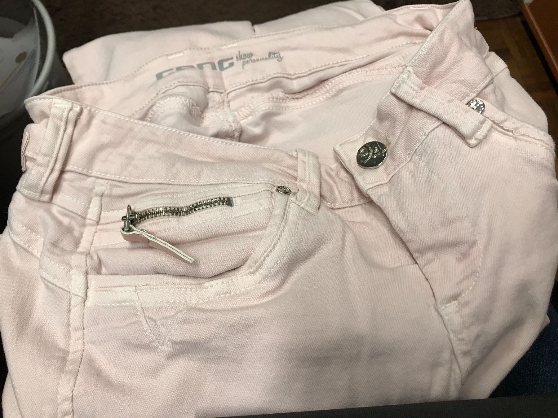Gang Jeans: Gang Jeans rose Gr 27 – Gebraucht aus St. Margrethen SG von kellenbh 1