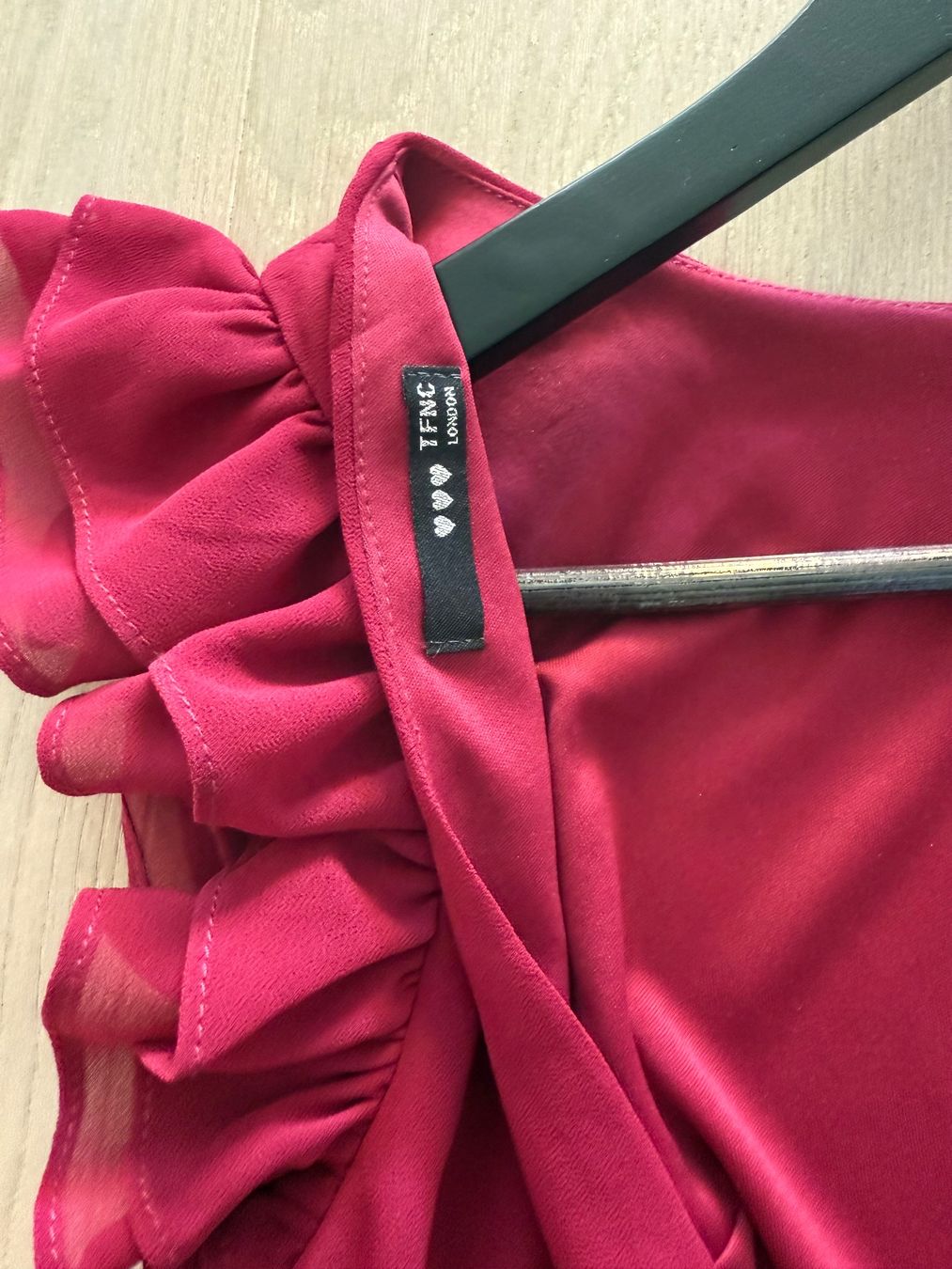 Vestiti: Rotes Abendkleid mit Rückenausschnitt – Usato da Wollerau venduto da cho_7k6w 5